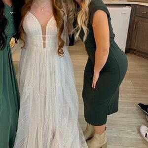 Chic Olive Green Sleeveless Midi Dress